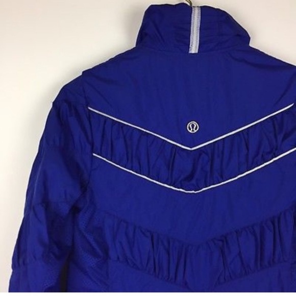 Lululemon Jacket - Picture 7 of 7